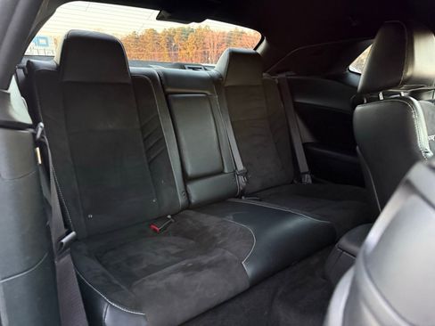 Used 2015 Dodge Challenger SRT Hellcat image 30