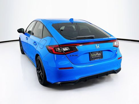 Used 2023 Honda Civic Sport image 5