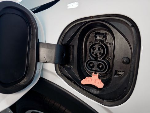 Used 2022 Chevrolet Bolt EUV Premier FWD image 5