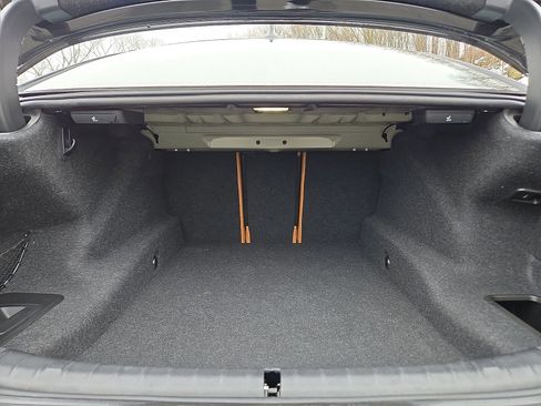 Used 2023 BMW 540i xDrive w/ Convenience Package image 28