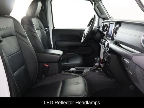 Used 2019 Jeep Wrangler Unlimited Sahara image 19