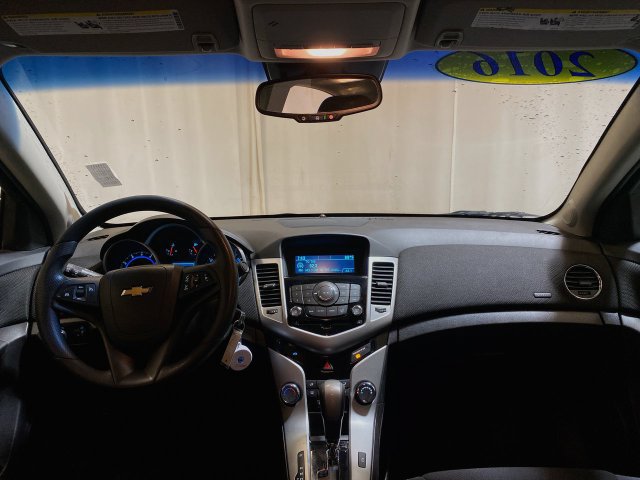 Used 2016 Chevrolet Cruze LT FWD image 42