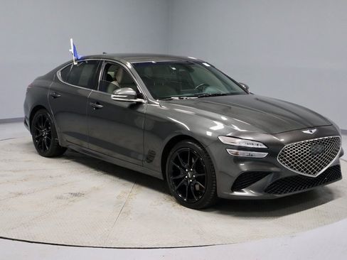 Used 2023 Genesis G70 2.0T image 1