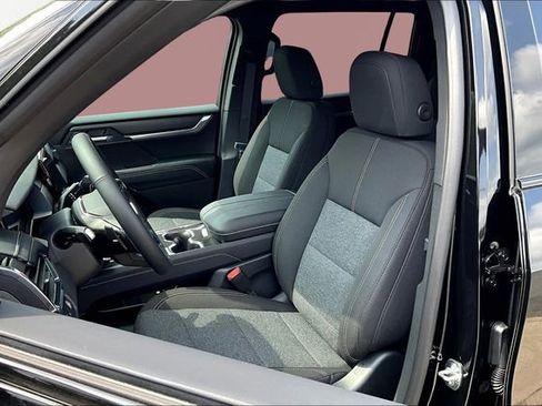 New 2025 GMC Acadia Elevation w/ Black Edition image 10