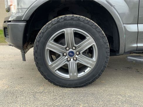 Used 2018 Ford F150 XLT w/ Equipment Group 302A Luxury AWD/4WD image 26