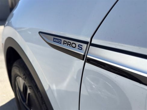 Used 2022 Volkswagen ID.4 Pro S image 31