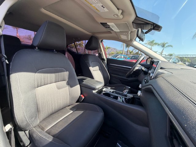 Used 2022 Nissan Altima 2.5 SV w/ SV Premium Package FWD image 34
