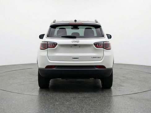 Used 2025 Jeep Compass Limited AWD/4WD image 7