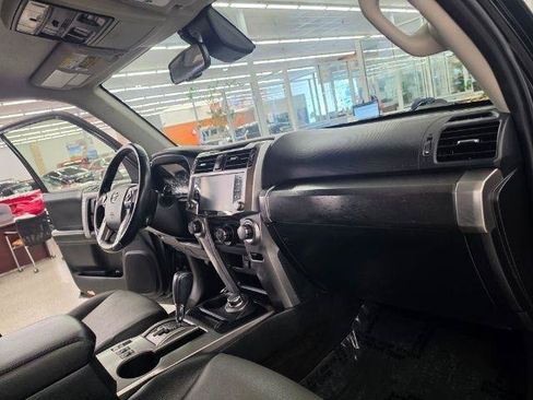 Used 2021 Toyota 4Runner SR5 Premium AWD/4WD image 8