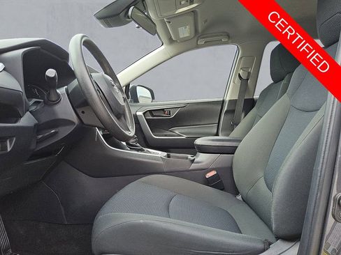 Used 2024 Toyota RAV4 LE image 9