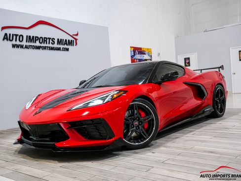 Used 2021 Chevrolet Corvette Stingray Coupe w/ Z51 Performance Package RWD image 78