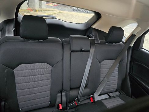 Used 2024 Ford Edge SE w/ Black Appearance Package image 13