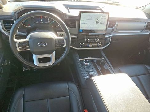 Certified 2024 Ford Expedition Max XLT image 12