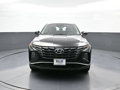 Certified 2022 Hyundai Tucson SE AWD/4WD image 2