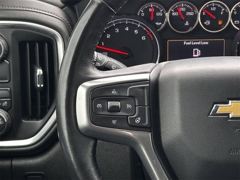 Used 2022 Chevrolet Silverado 1500 LT image 14