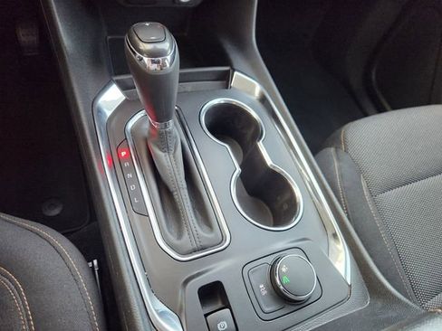 Used 2020 Chevrolet Traverse LS image 17