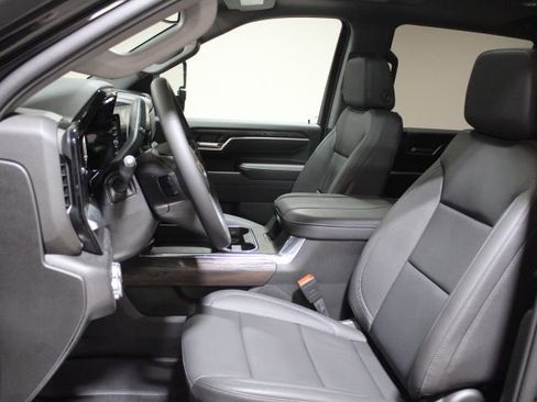 New 2026 GMC Sierra 2500 SLT w/ SLT Premium Package image 19