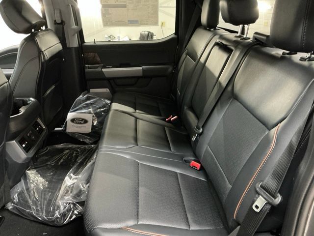 New 2026 Ford F350 Lariat w/ Black Appearance Package AWD/4WD image 13