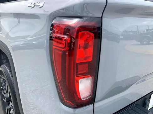 Used 2024 GMC Sierra 1500 Elevation AWD/4WD image 26