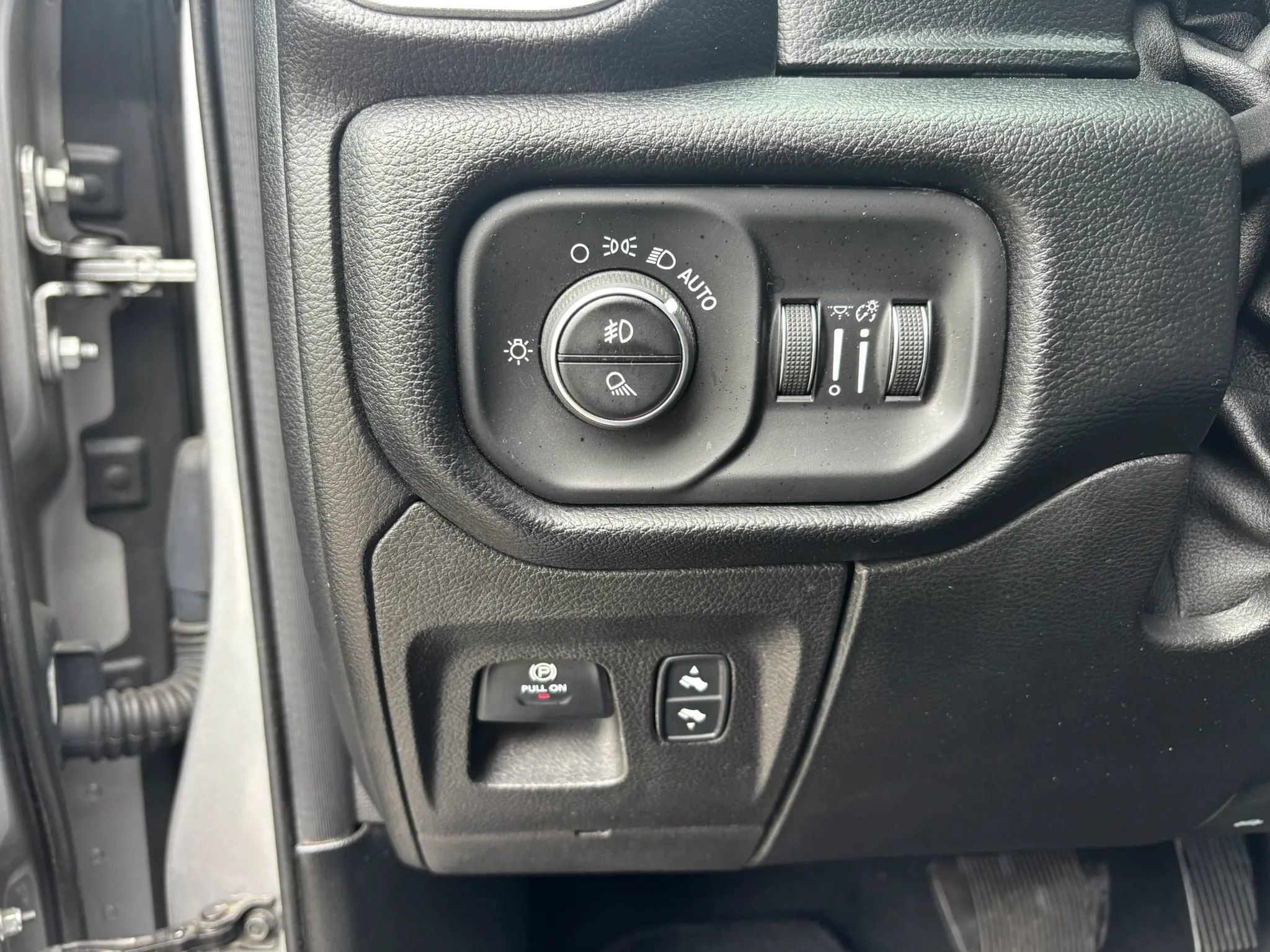 Used 2019 RAM 1500 Big Horn AWD/4WD image 10