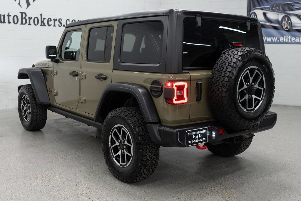 Used 2026 Jeep Wrangler Unlimited Rubicon AWD/4WD image 6