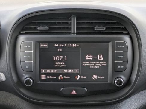 Certified 2025 Kia Soul LX w/ LX Technology Package FWD image 19