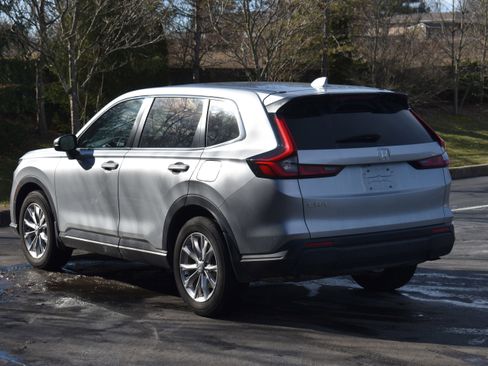 Used 2023 Honda CR-V EX image 5