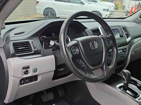 Used 2018 Honda Ridgeline RTL image 2