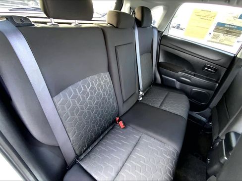 Used 2022 Mitsubishi Outlander Sport FWD image 18