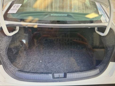 Used 2025 Volkswagen Jetta Sport image 7