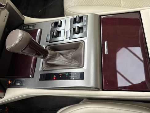Used 2015 Lexus GX 460 Luxury AWD/4WD image 32