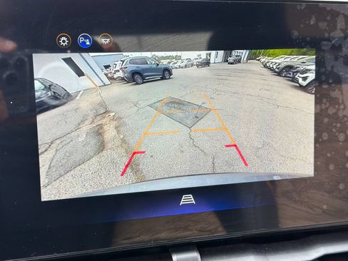 Used 2025 Chevrolet Equinox ACTIV FWD image 27