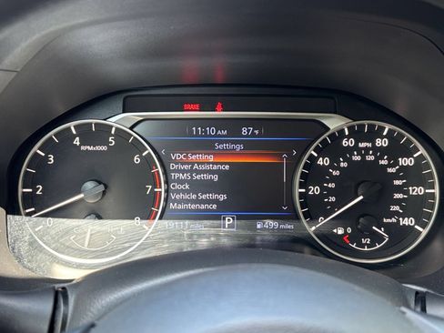 Used 2025 Nissan Altima 2.5 SV FWD image 40