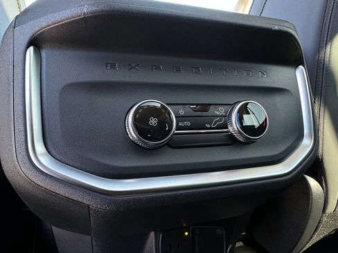 New 2025 Ford Expedition Max Active image 70