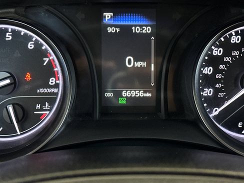 Used 2024 Toyota Camry SE FWD image 24
