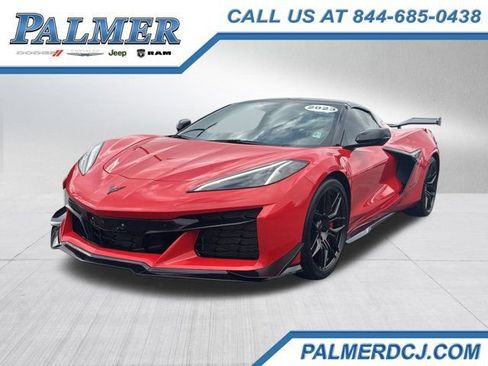 Used 2023 Chevrolet Corvette Z06 w/ Z07 Performance Package image 1