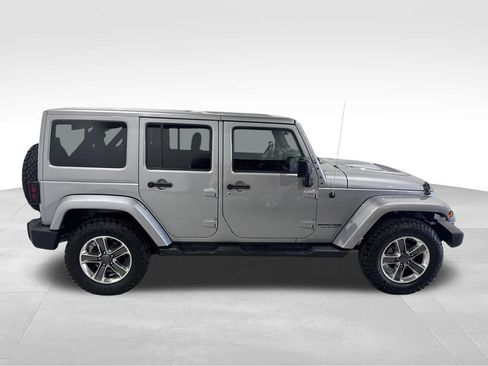 Used 2018 Jeep Wrangler Unlimited Sahara AWD/4WD image 20