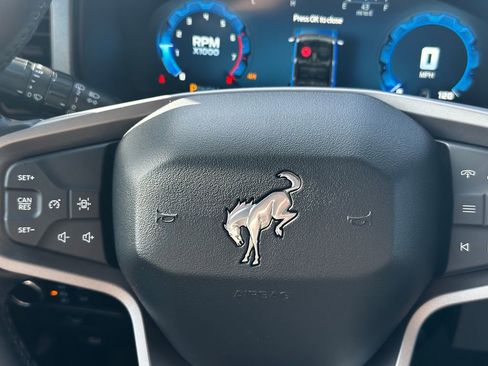 New 2025 Ford Bronco Badlands image 61