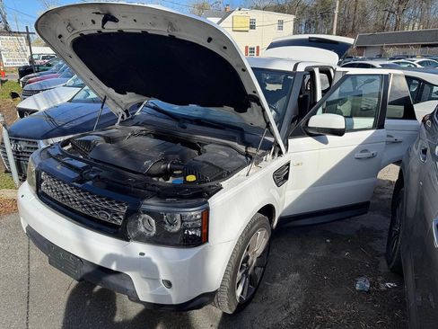 Used 2013 Land Rover Range Rover Sport HSE LUX w/ Luxury Interior Pkg image 5
