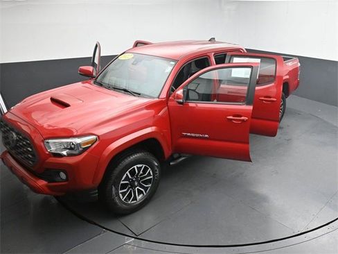 Used 2022 Toyota Tacoma TRD Sport image 38