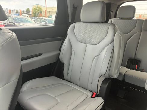 Used 2025 Hyundai Palisade SEL AWD/4WD image 35