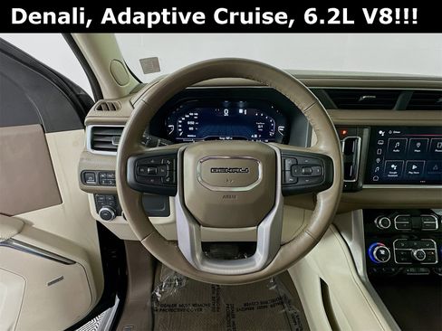 Used 2023 GMC Yukon XL Denali image 12