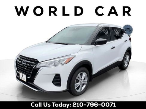 Certified 2025 Nissan Kicks Play S FWD image 7