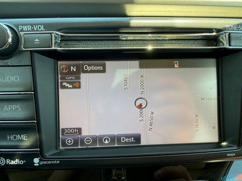 Used 2014 Toyota RAV4 Limited w/ Technology Package FWD image 38