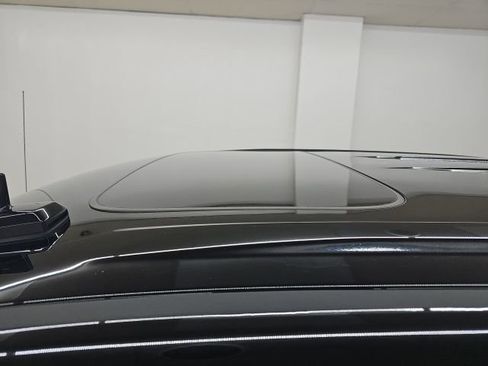 Used 2021 GMC Sierra 1500 SLT w/ SLT Premium Plus Package image 2