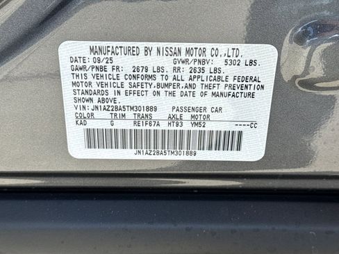 New 2026 Nissan Leaf w/ Illuminated Package image 24