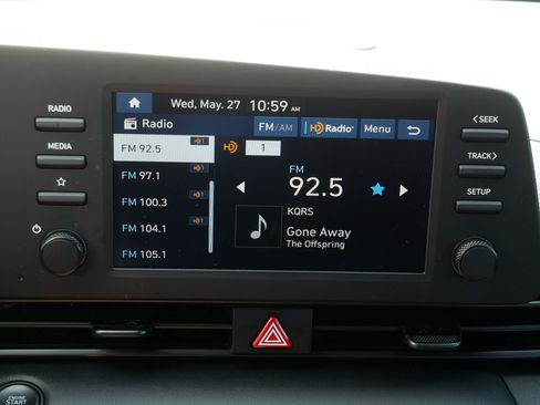 Certified 2025 Hyundai Elantra Sport FWD image 28