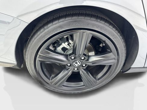Used 2025 Honda Accord Sport image 82