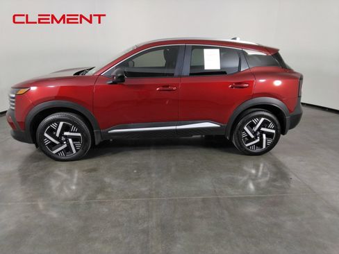 Used 2026 Nissan Kicks SV FWD image 8