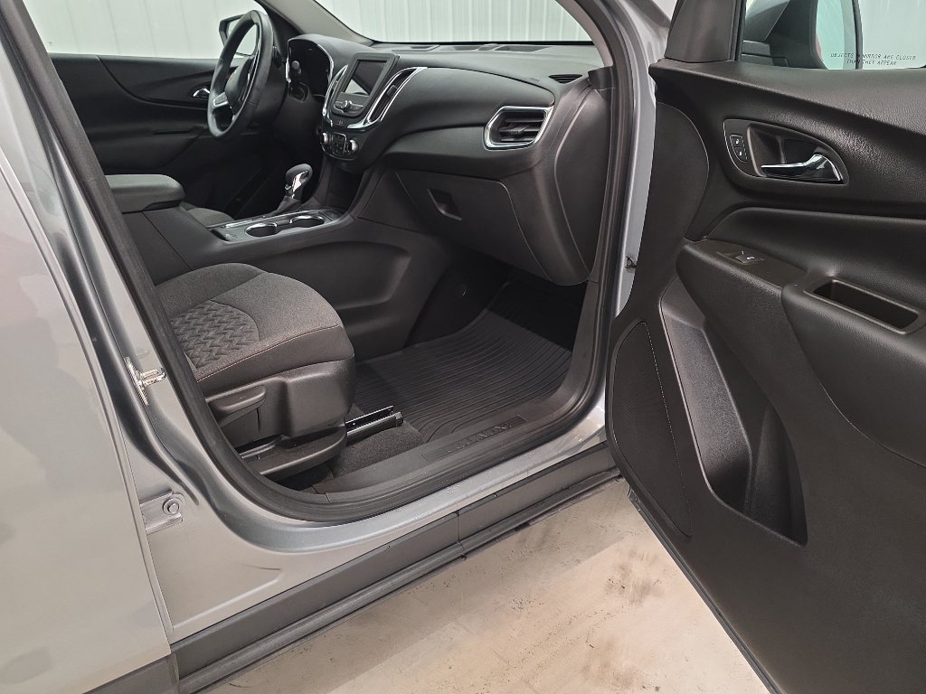 Used 2024 Chevrolet Equinox LT FWD image 6